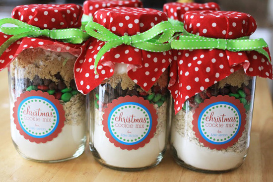 Holiday Colored Cookie Recipe in Mason Jars