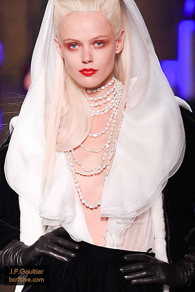 Jean Paul Gaultier Fall Winter 2014-15 Couture Details