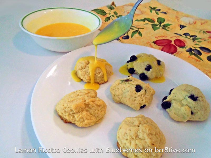 Icing Lemon Ricotta Cookies 