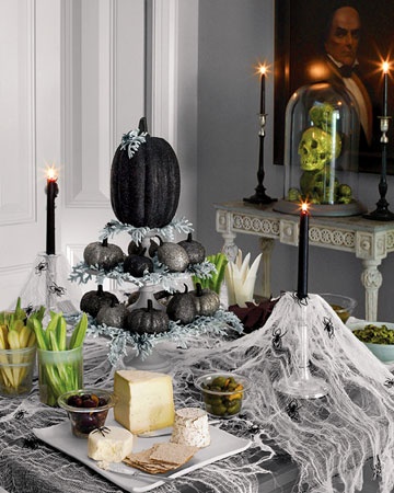 Hallween Decorated Tablescape